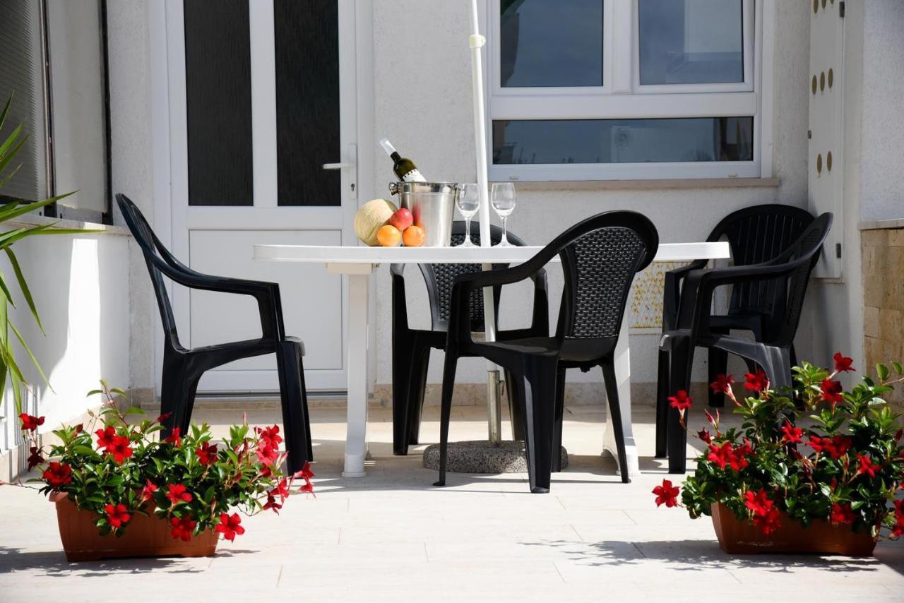 Ferienwohnung Casa Souni Vrsar Exterior foto
